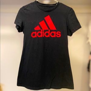 Adidas black active wear T-shirt🔥